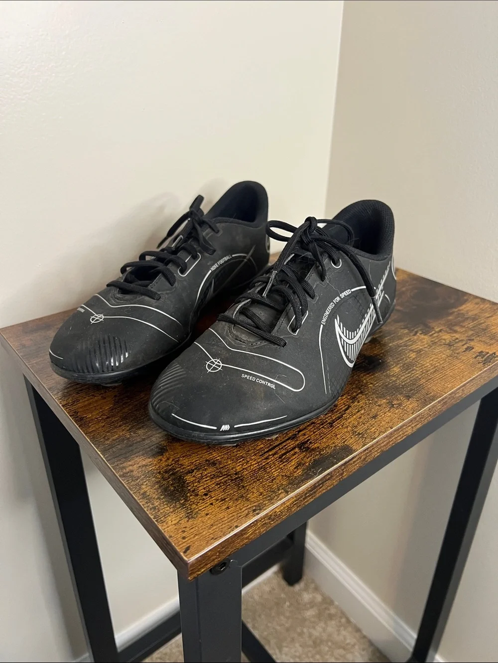 Nike Mercurial Vapor 14 Club Soccer Firm Ground Cleats